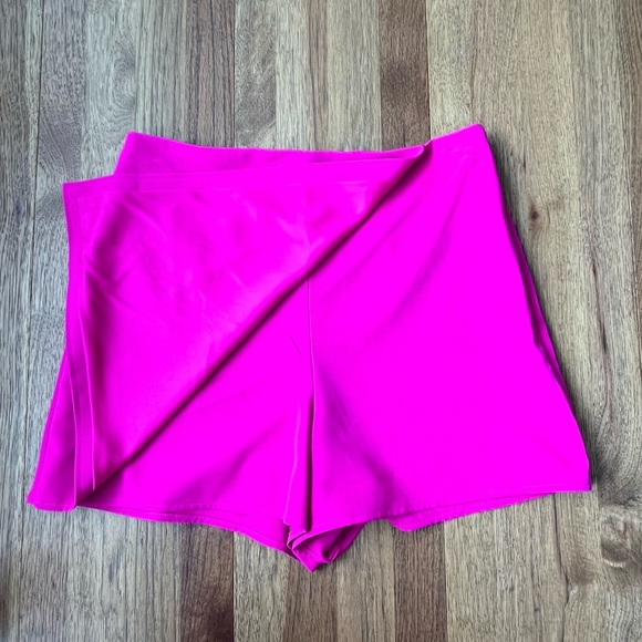NWT Express Skort Hot Pink Fuschia Women’s Sz M Party Glam Streetwear Barbiecore - Picture 2 of 11